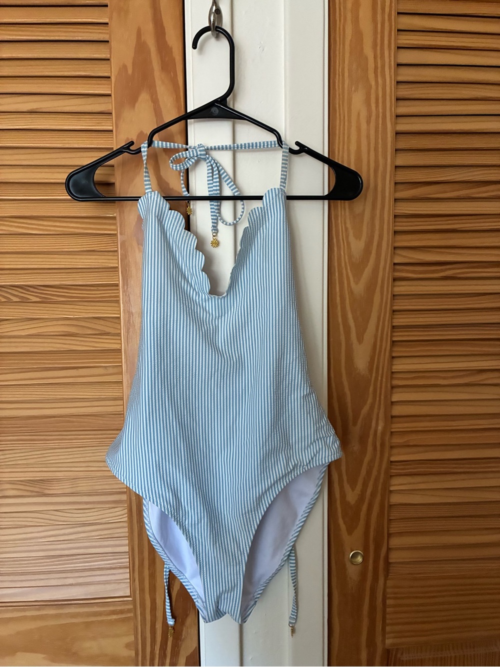 Jessica Simpson women Light Blue White Striped One-Piece Swimsuit size medium